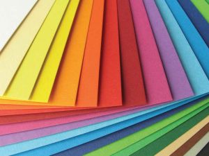 KARTON HAPPY COLOR 70X100 220G 25 COLOR CZERWONY